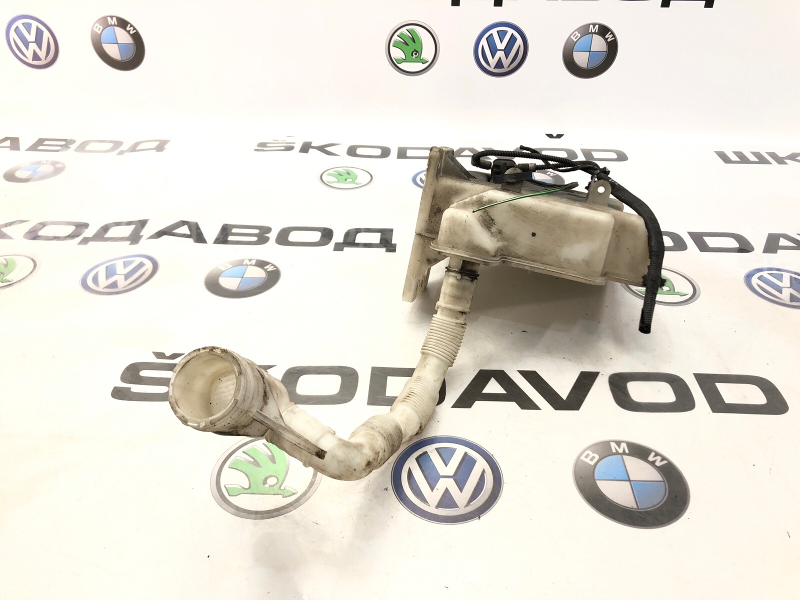 бачок омывателя, 2000 рублей, Москва