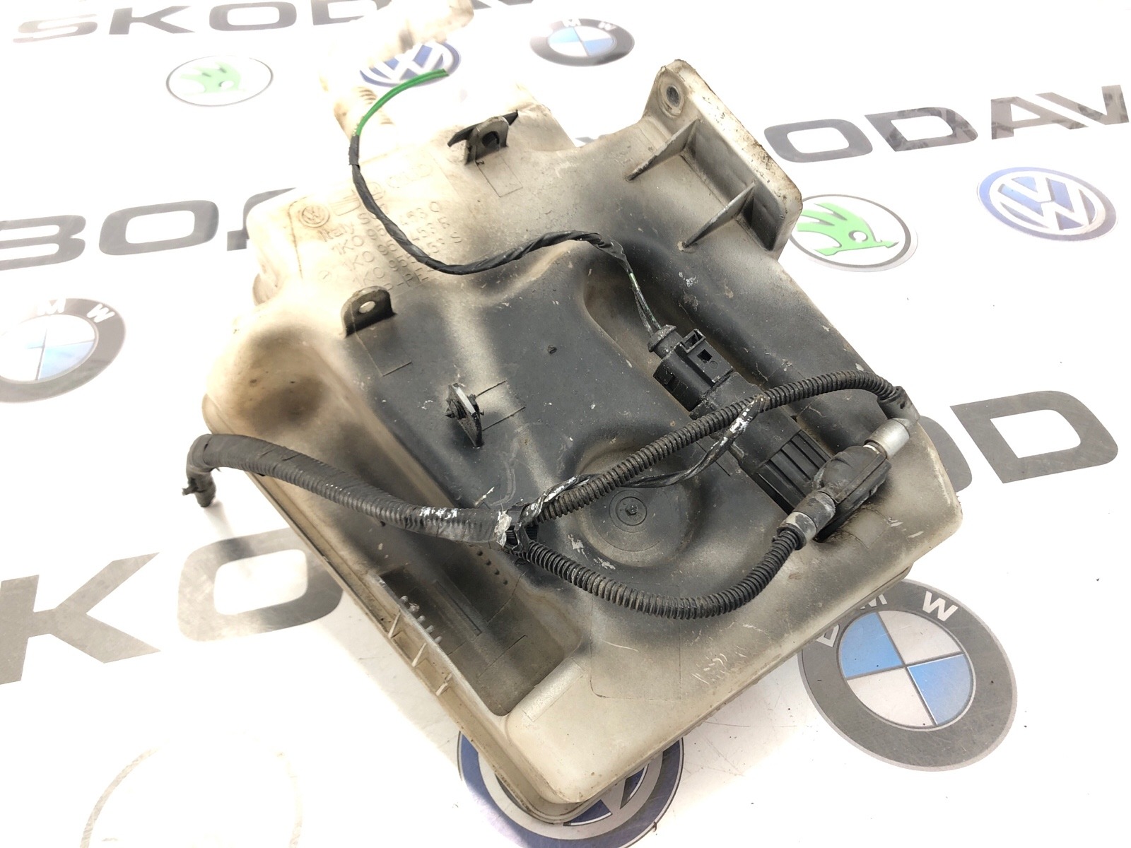 бачок омывателя, 2000 рублей, Москва