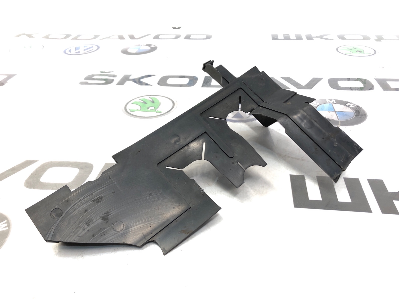 Дефлектор радиатора, 500 рублей, Москва