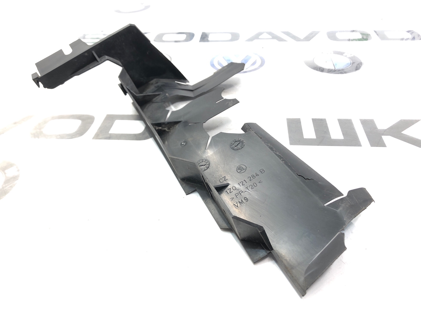 Дефлектор радиатора, 500 рублей, Москва