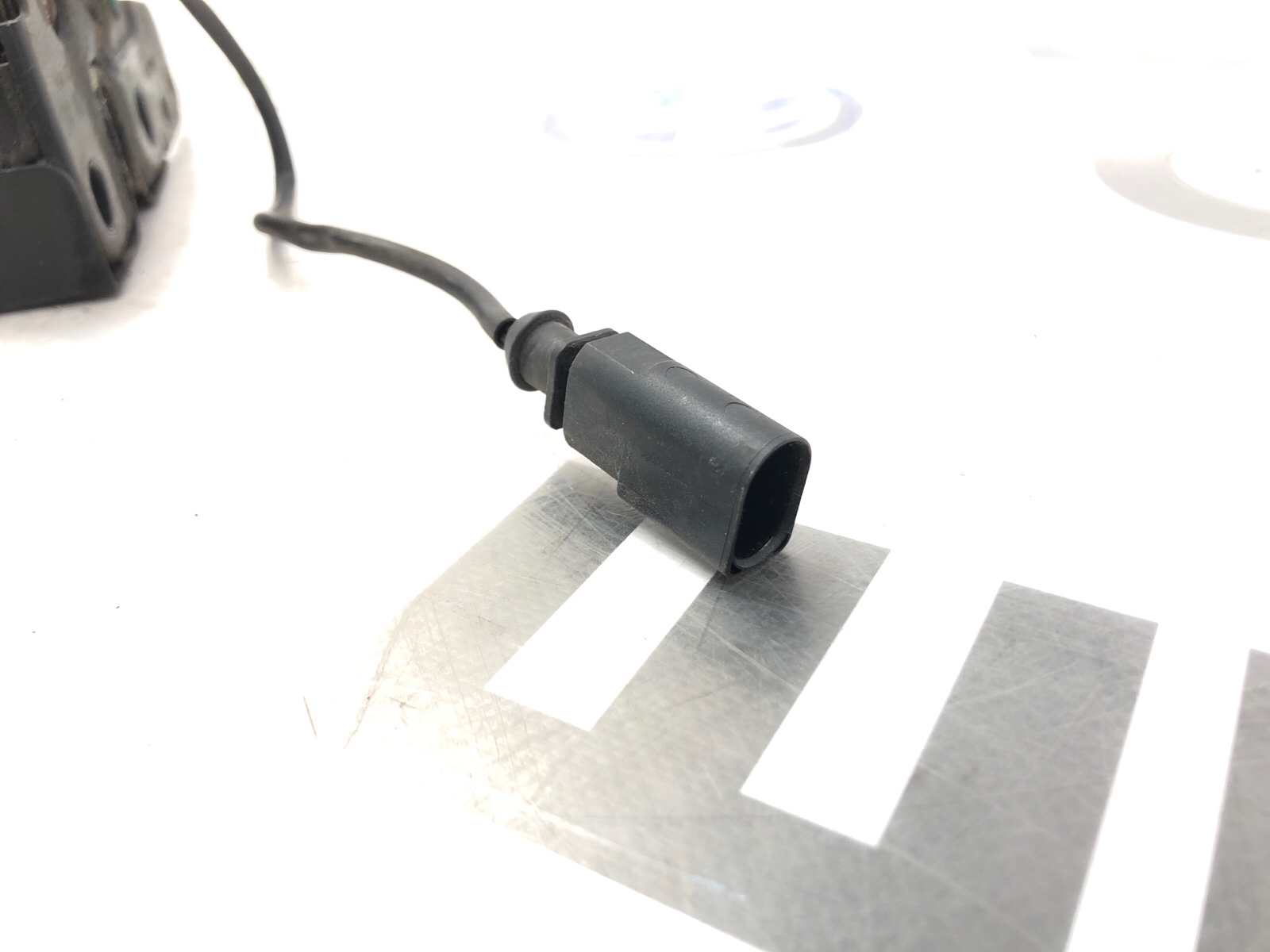 замок капота, 1250 рублей, Москва