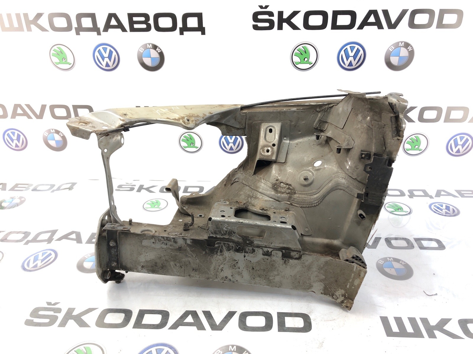 лонжерон, 8000 рублей, Москва