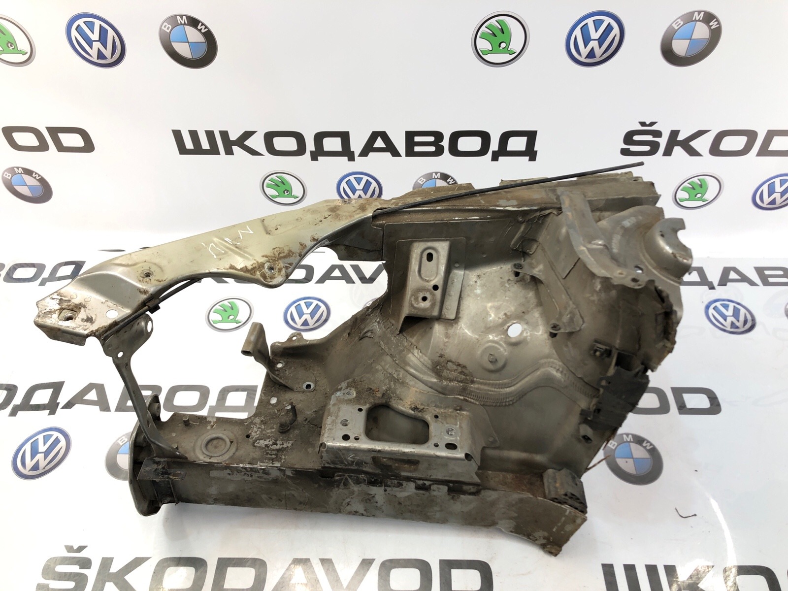 лонжерон, 8000 рублей, Москва