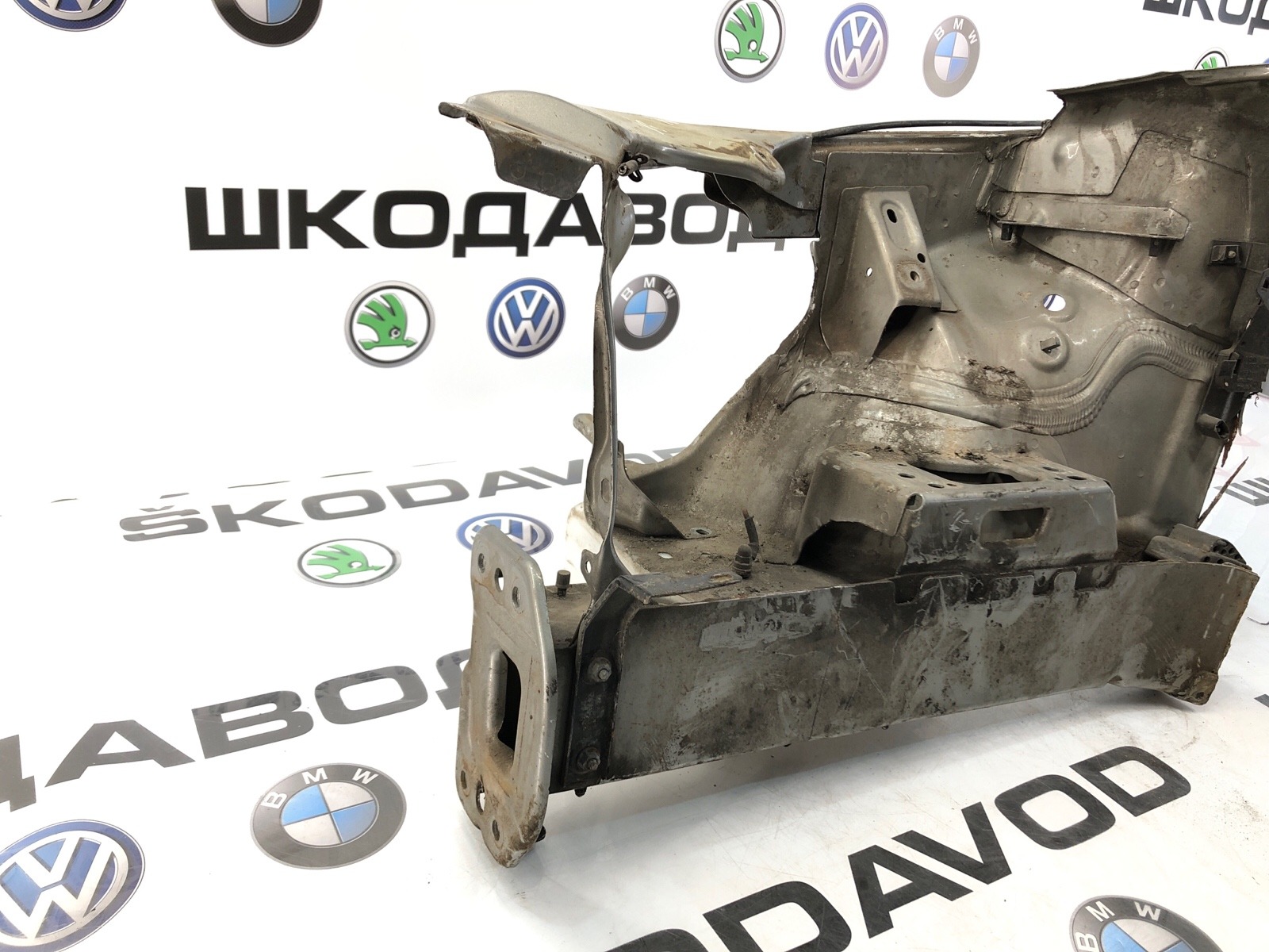 лонжерон, 8000 рублей, Москва