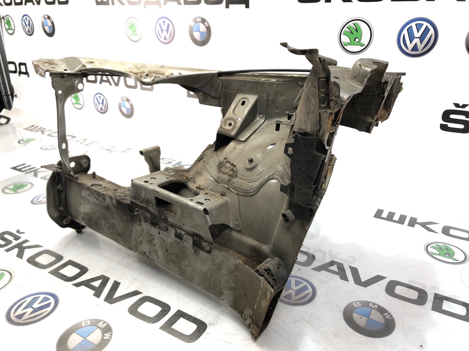 лонжерон, 8000 рублей, Москва