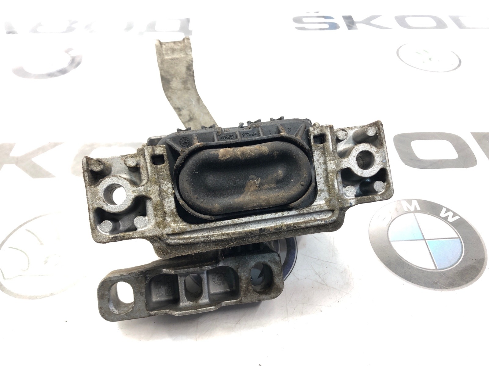 Опора двигателя, 2000 рублей, Москва