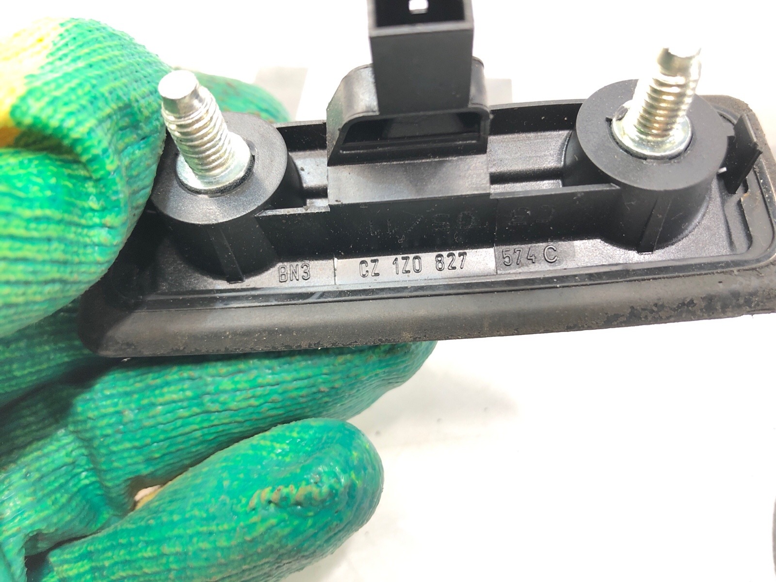 Кнопка открытия багажника, 2500 рублей, Москва