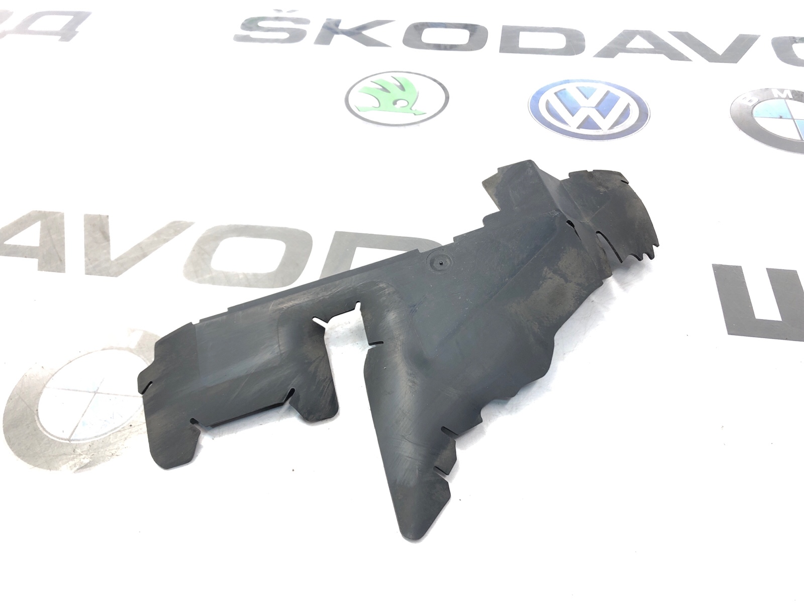 Дефлектор радиатора, 2000 рублей, Москва