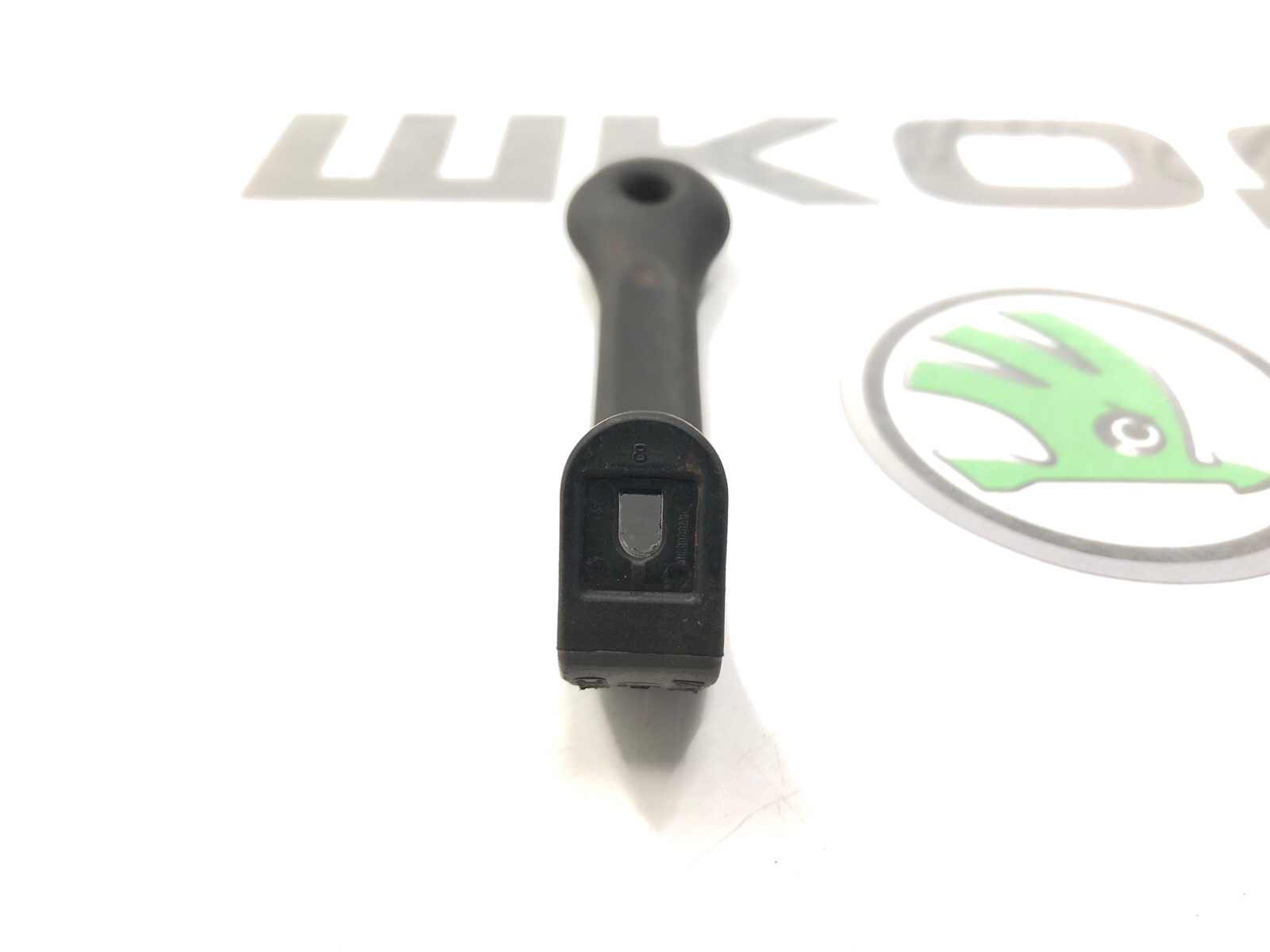 Ручка закрывания багажника внутренняя, 1000 рублей, Москва