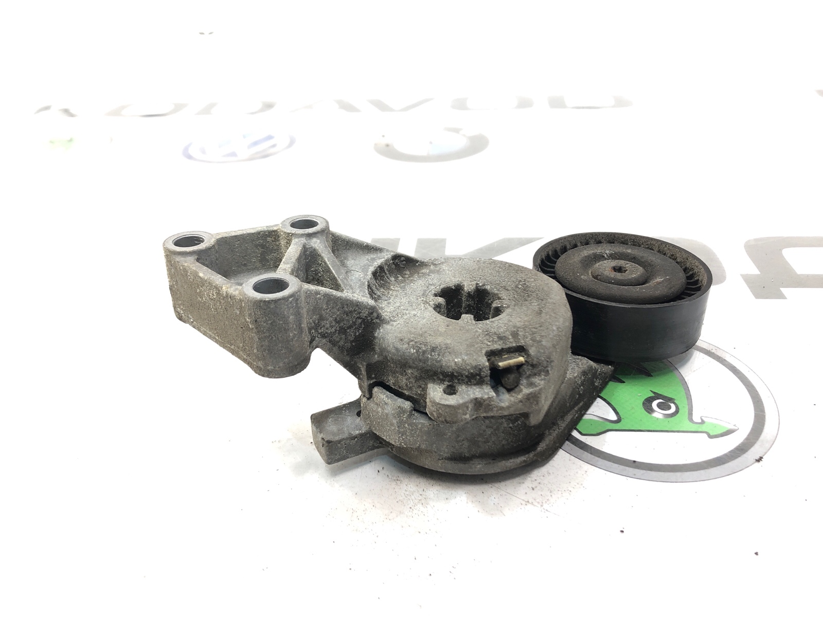 Ролик натяжной ремня генератора, 1000 рублей, Москва