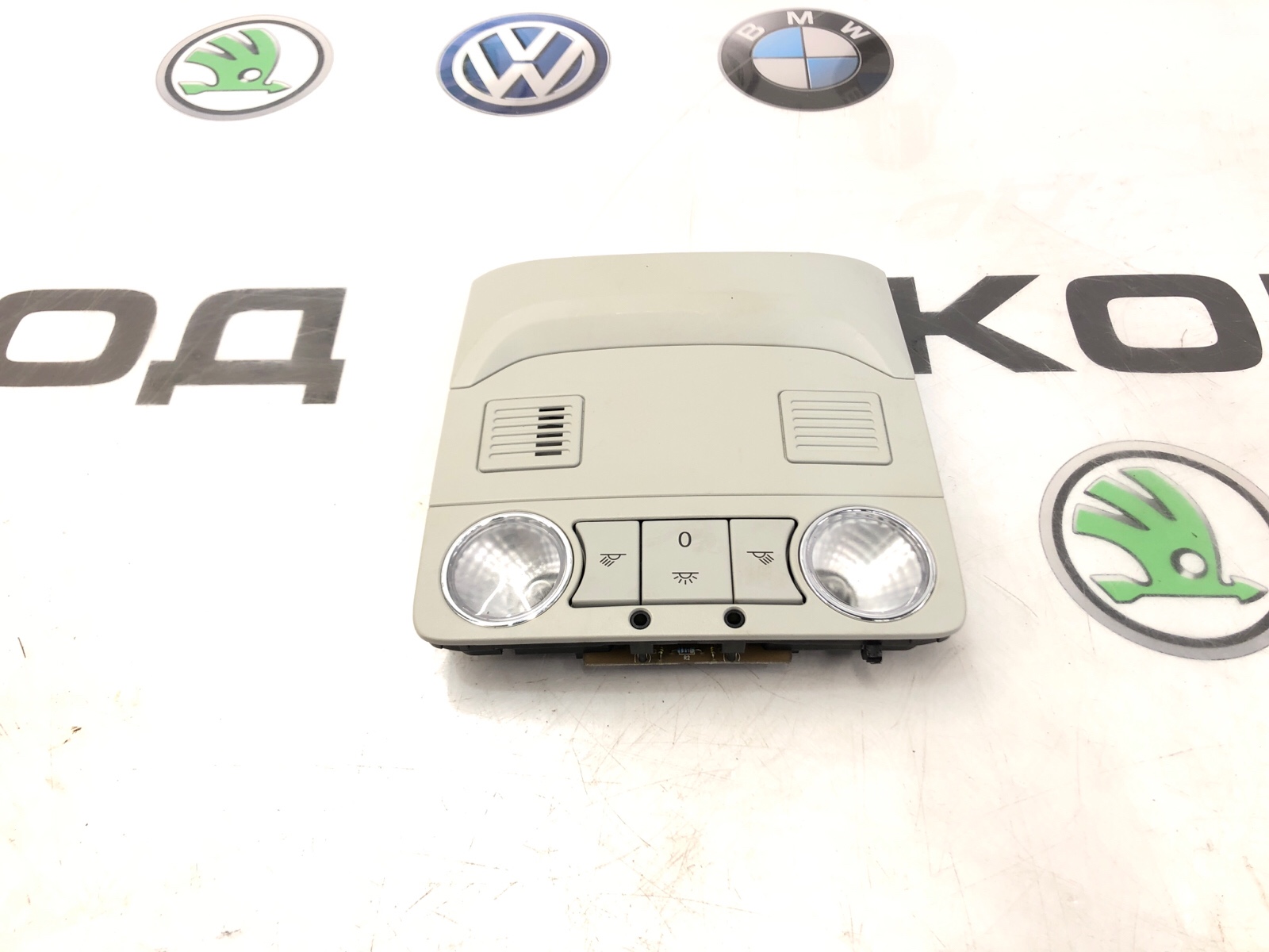 Плафон освещения салона, 3000 рублей, Москва