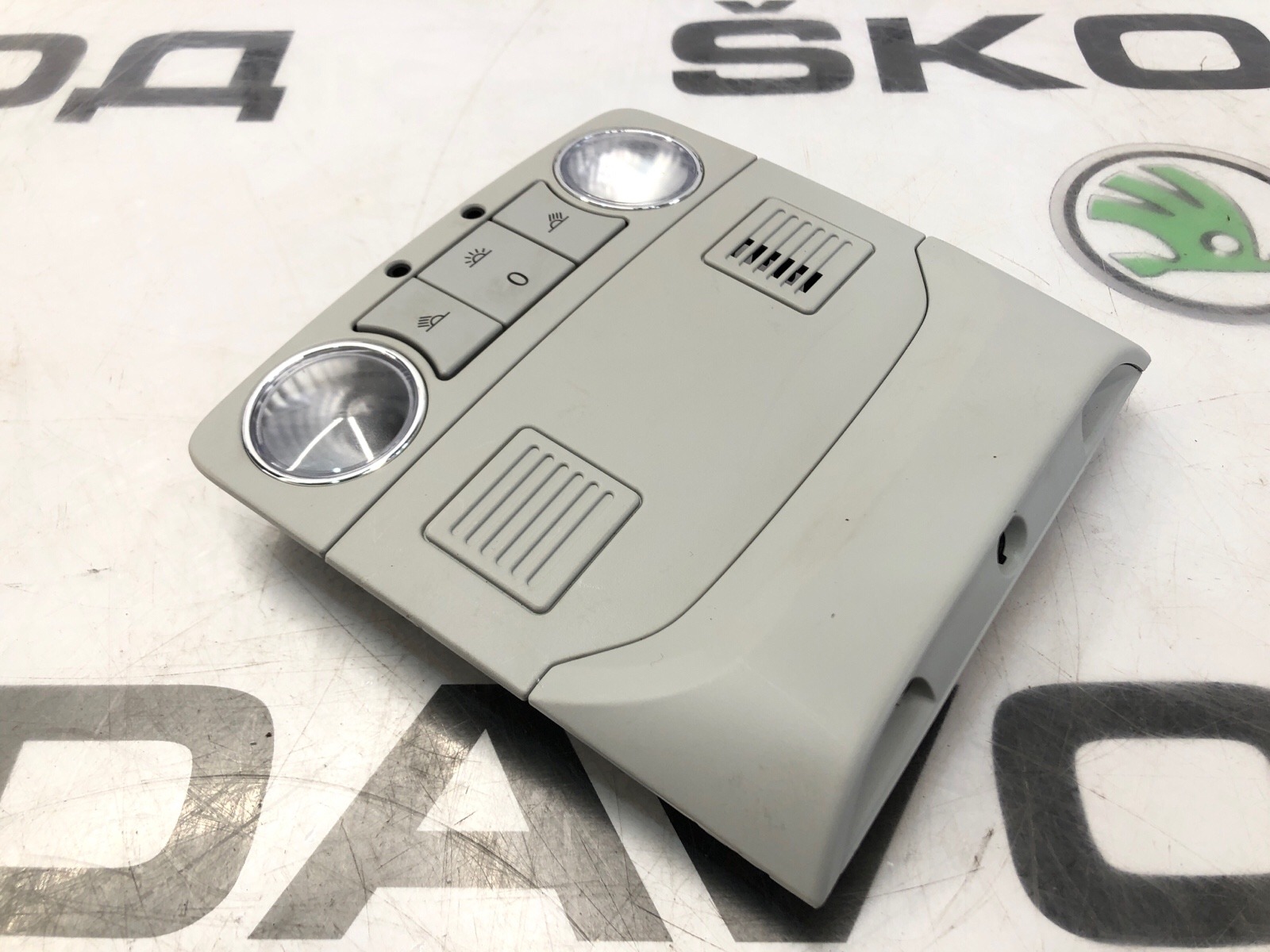 Плафон освещения салона, 3000 рублей, Москва