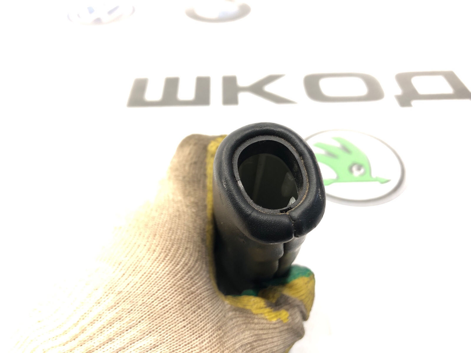 Накладка ручника, 1000 рублей, Москва