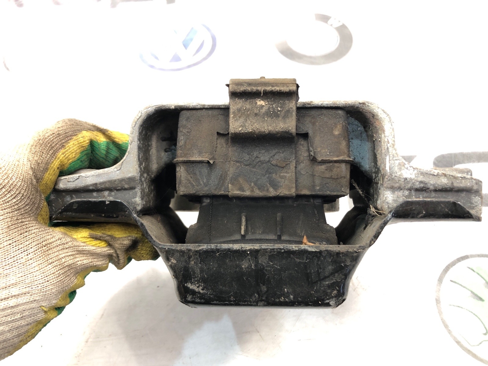 Опора МКПП, 1000 рублей, Москва