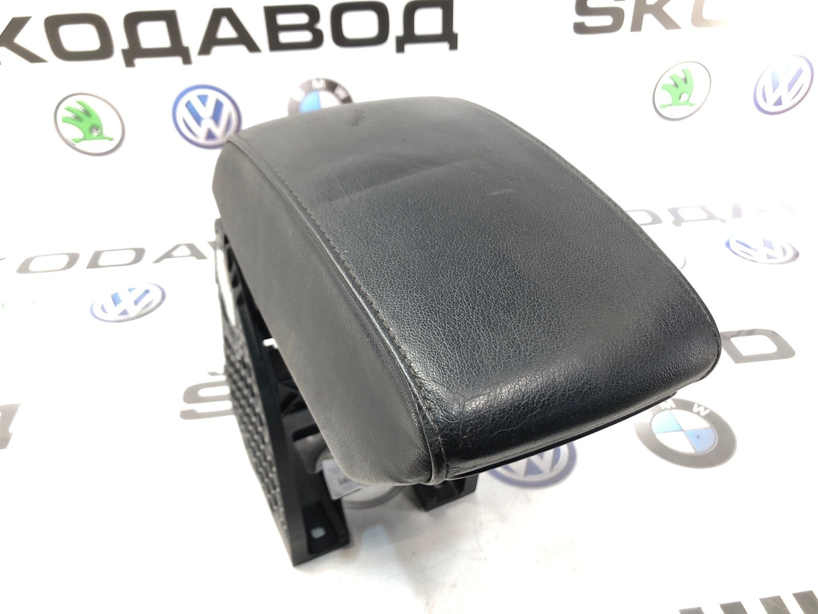 подлокотник, 5000 рублей, Москва