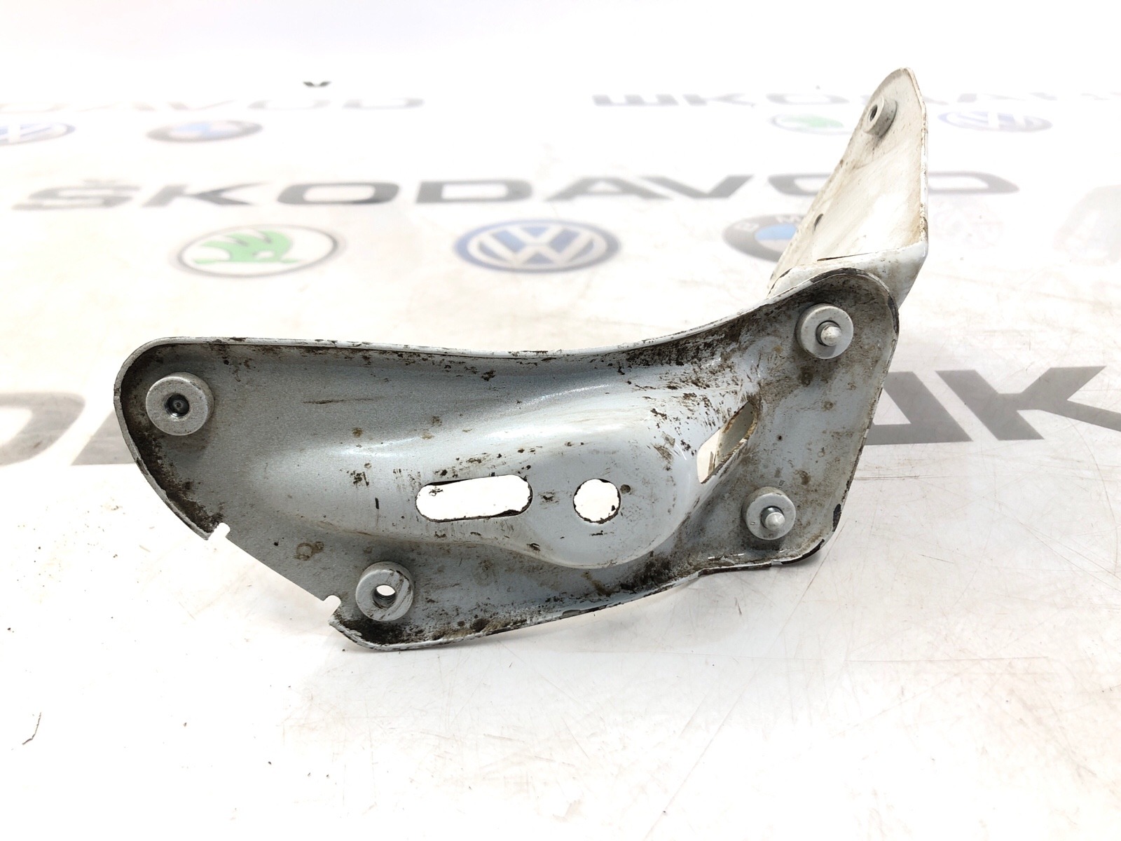 Кронштейн крыла, 2500 рублей, Москва