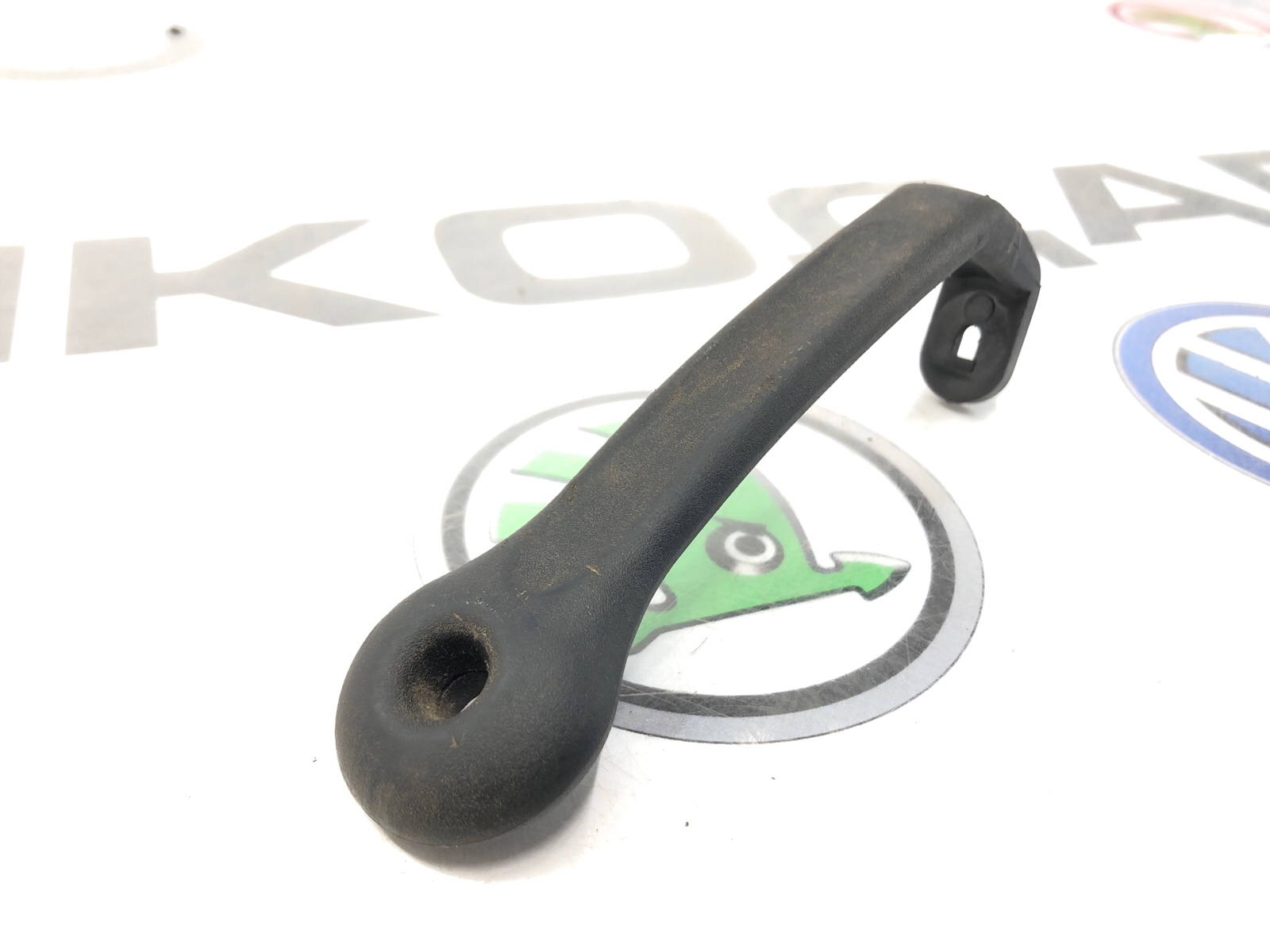 Ручка закрывания багажника внутренняя, 1000 рублей, Москва