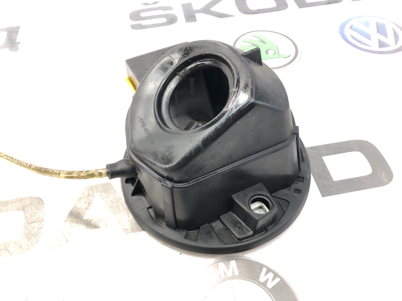 лючок бензобака, 2000 рублей, Москва