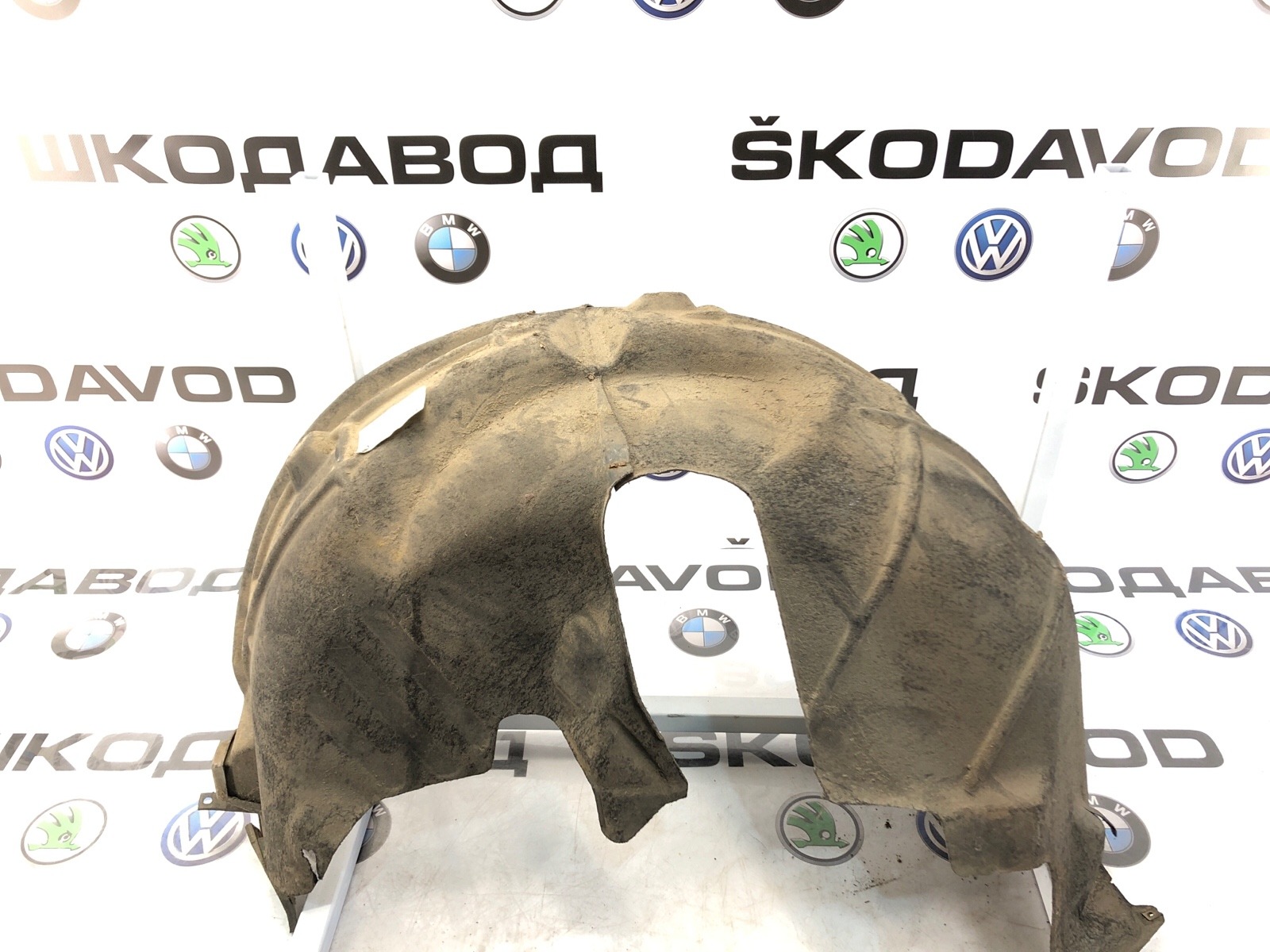 подкрылок, 2500 рублей, Москва