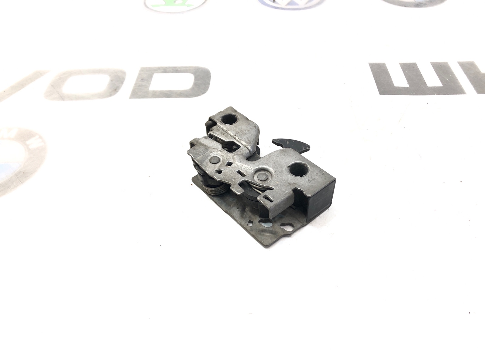 замок капота, 1500 рублей, Москва