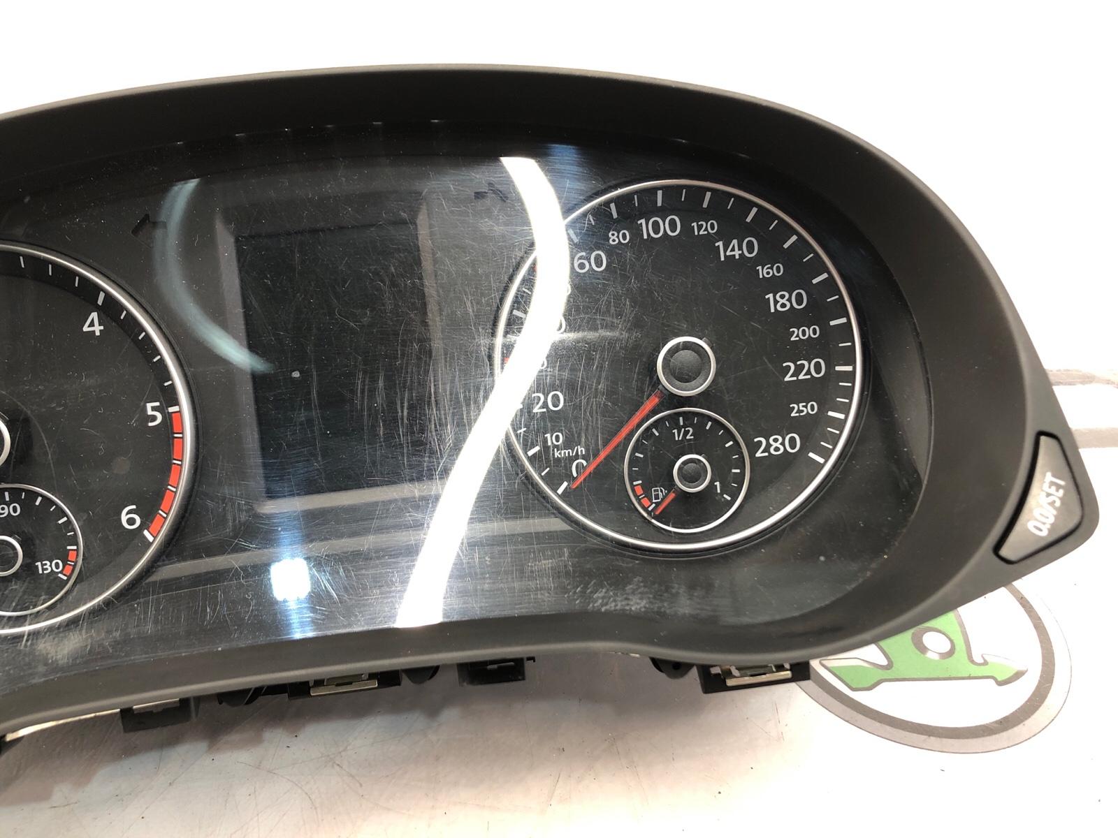 панель приборов, 10000 рублей, Москва