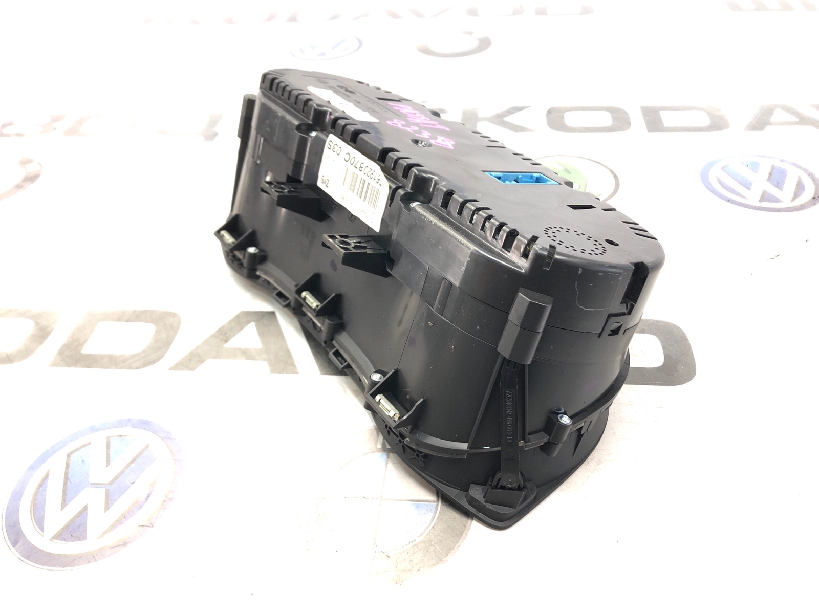 панель приборов, 10000 рублей, Москва