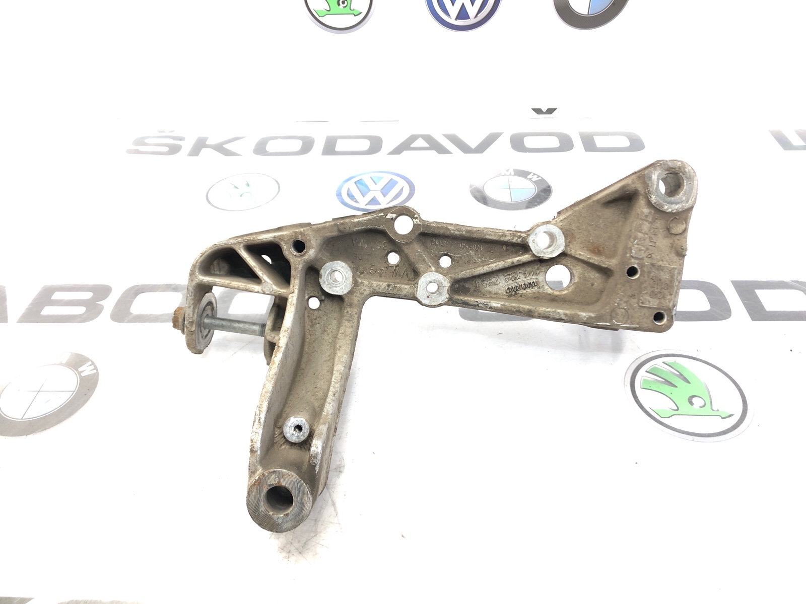 Кронштейн подрамника, 4000 рублей, Москва