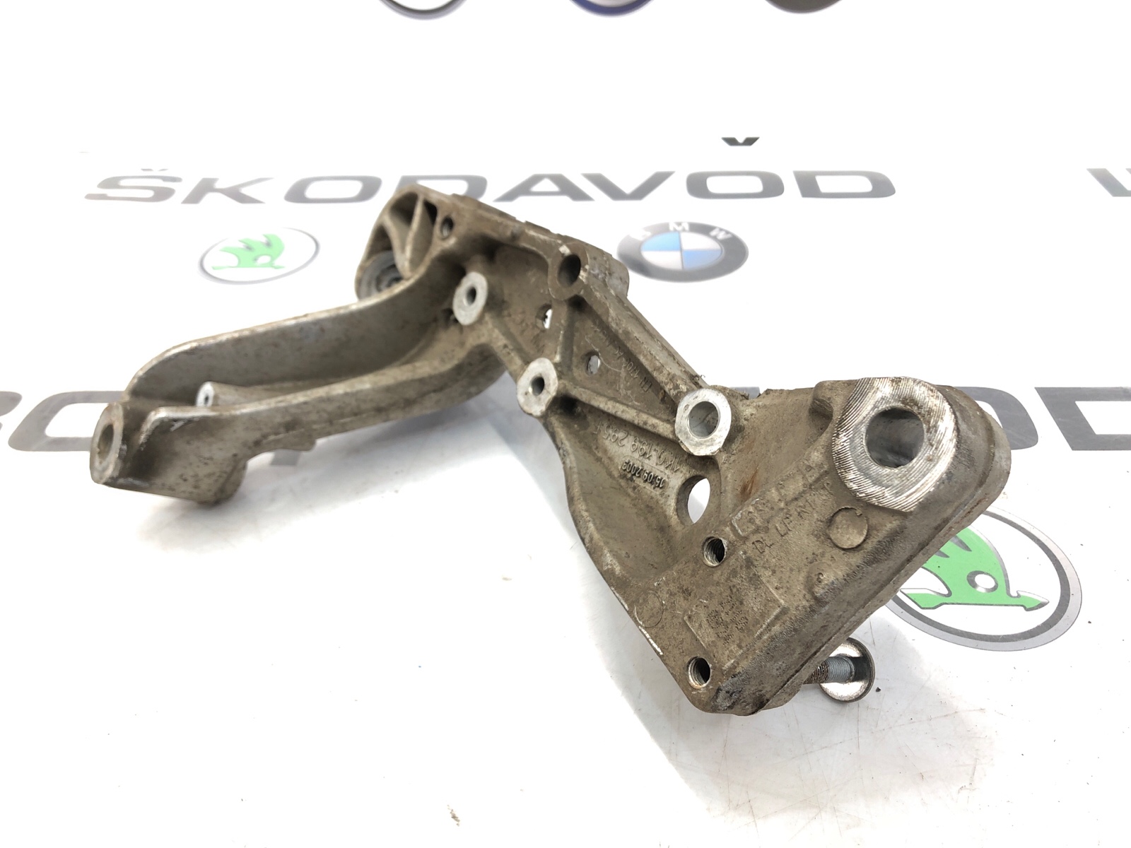 Кронштейн подрамника, 4000 рублей, Москва