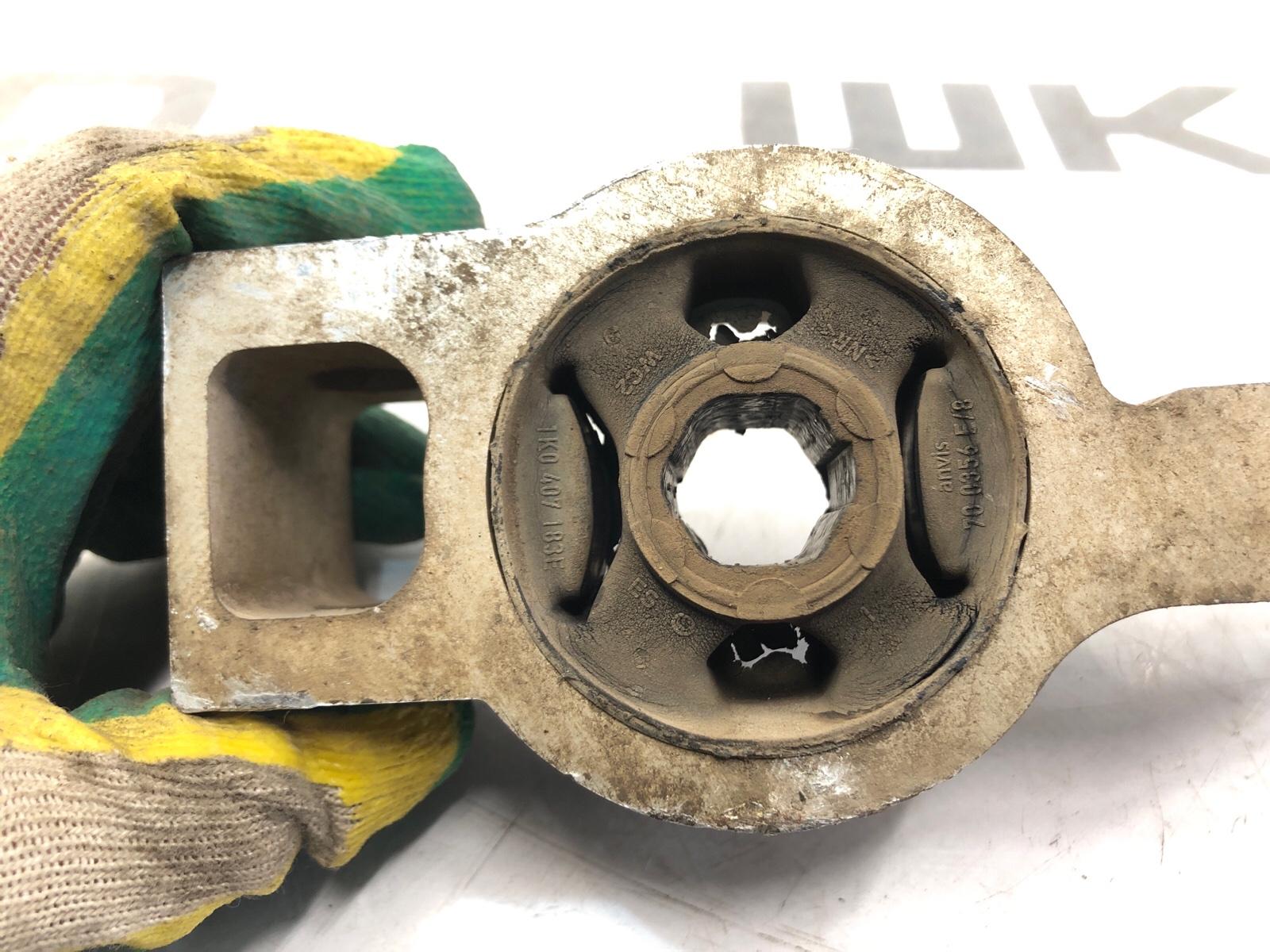 сайлентблок переднего рычага задний, 1000 рублей, Москва