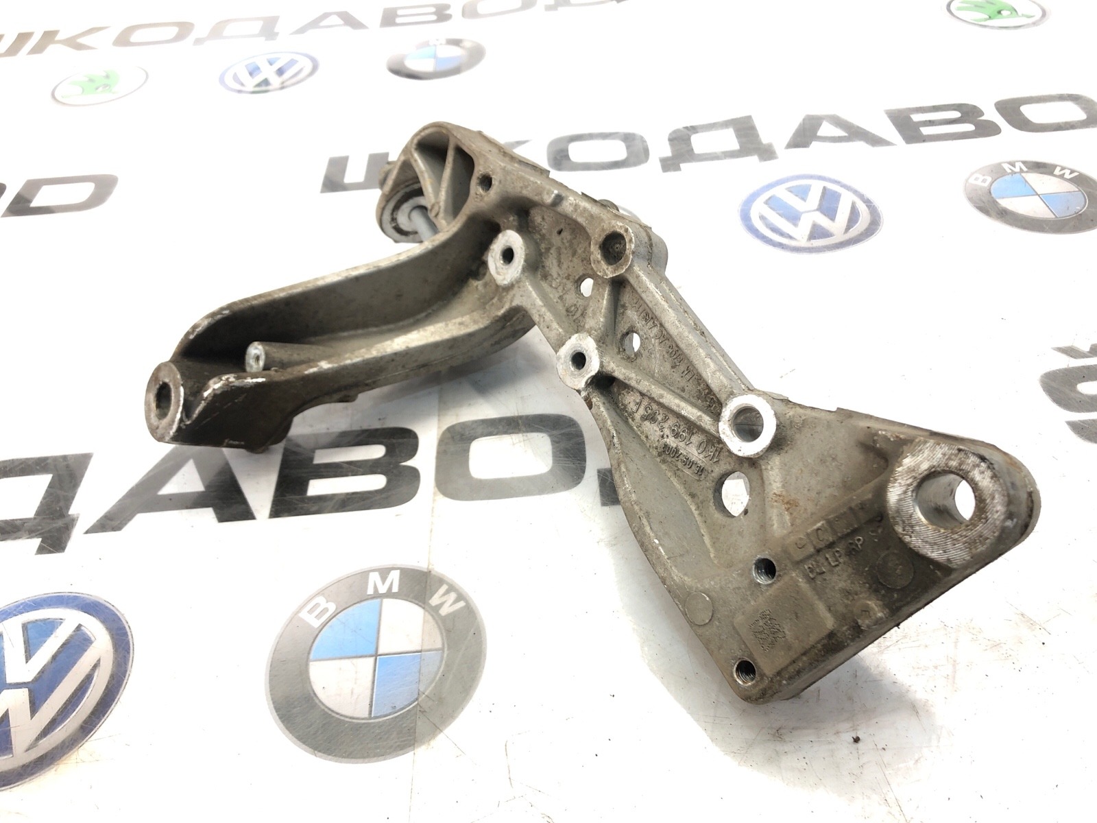 Кронштейн подрамника, 4000 рублей, Москва