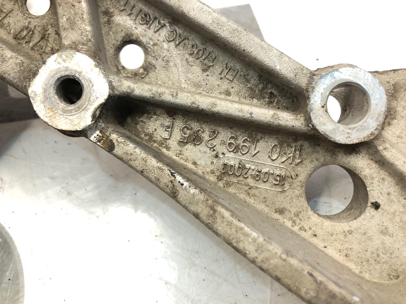 Кронштейн подрамника, 4000 рублей, Москва