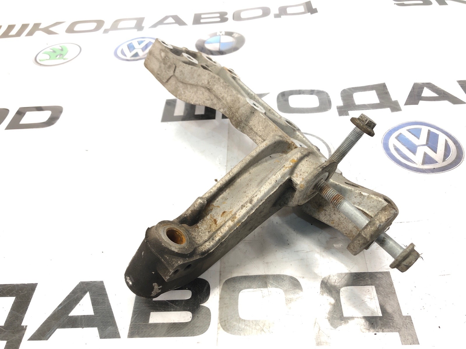 Кронштейн подрамника, 4000 рублей, Москва