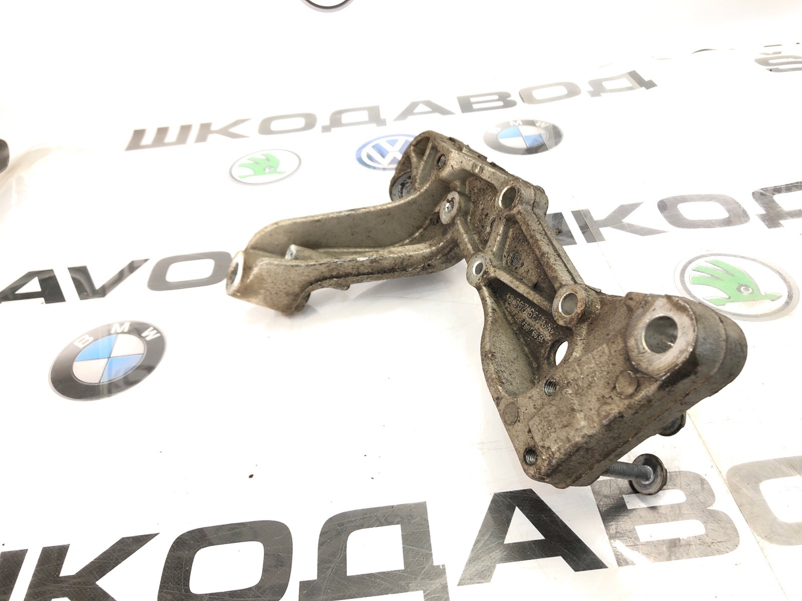 Кронштейн подрамника, 4000 рублей, Москва