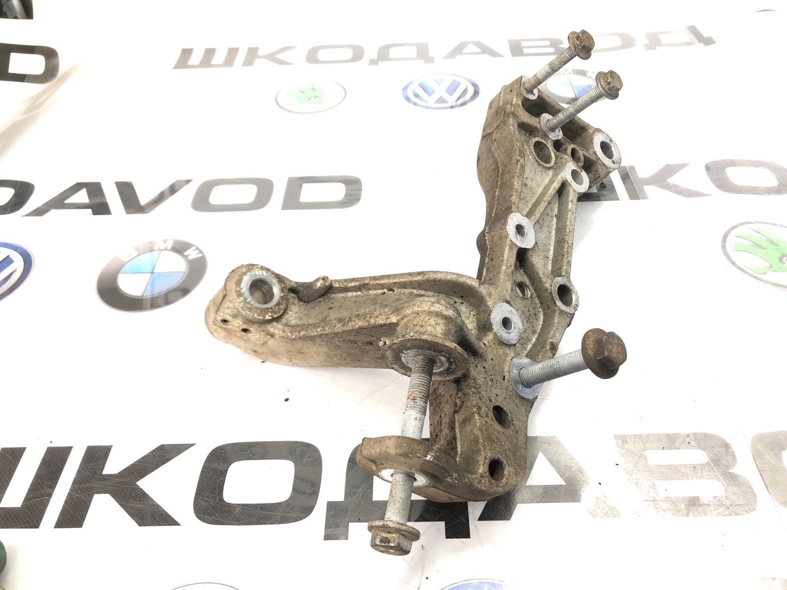 Кронштейн подрамника, 4000 рублей, Москва