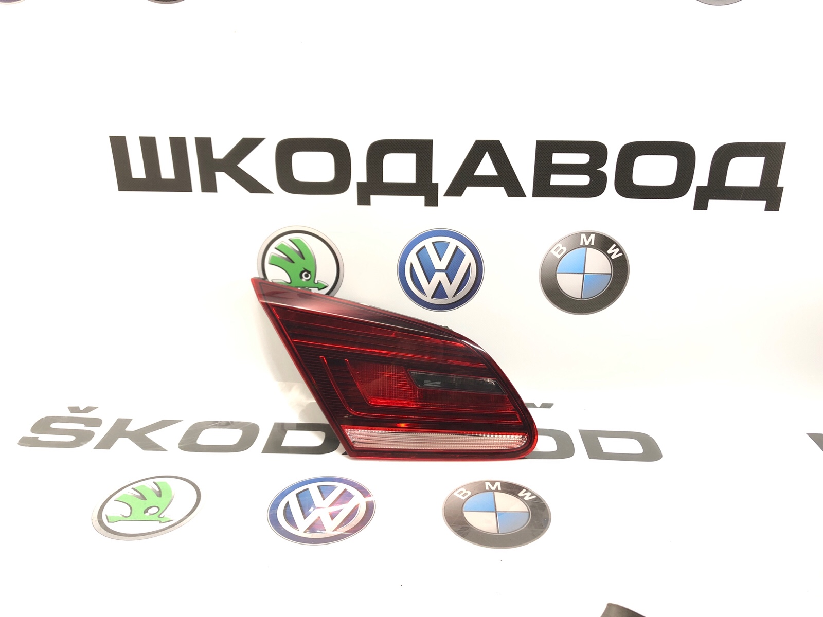 Фонарь в крышку багажника, 7000 рублей, Москва