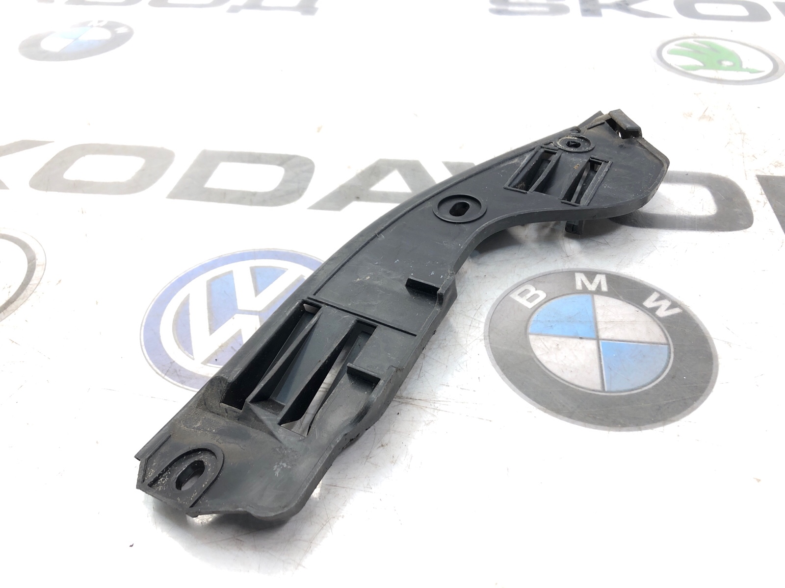 Направляющая бампера, 1000 рублей, Москва