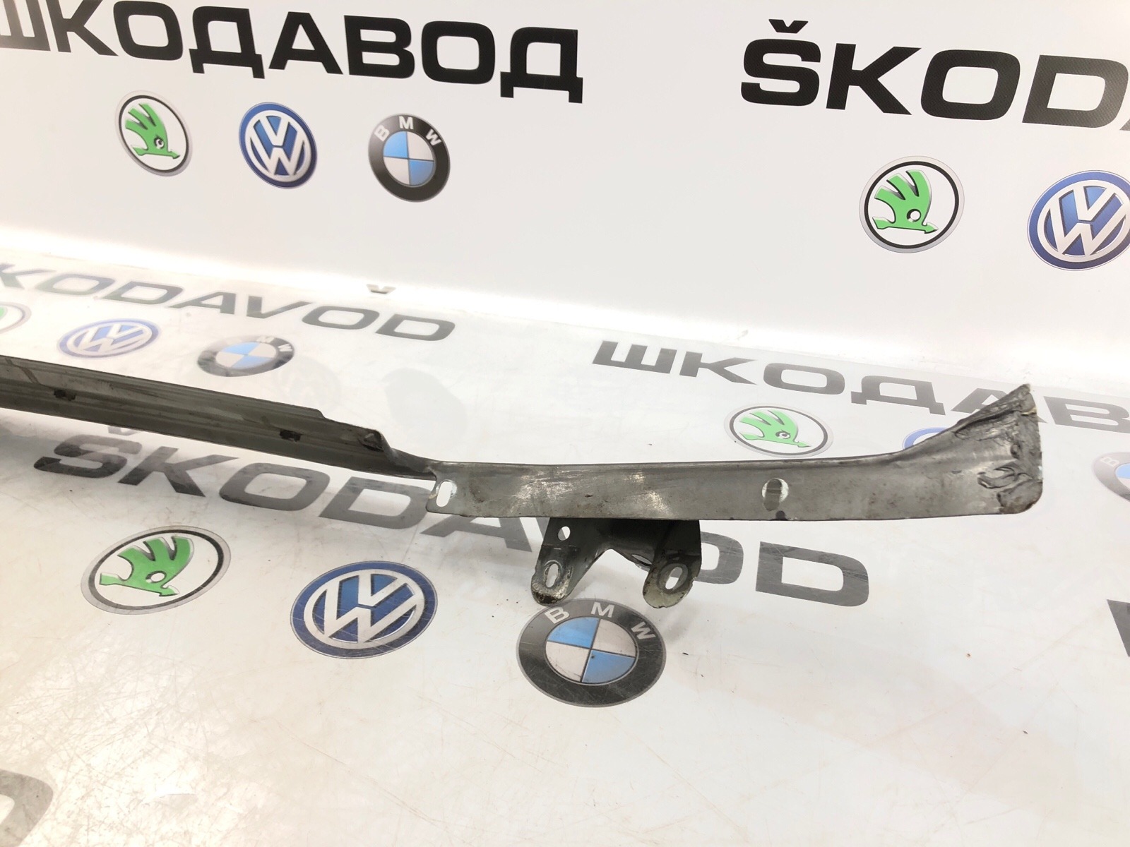 Кронштейн крыла, 1000 рублей, Москва