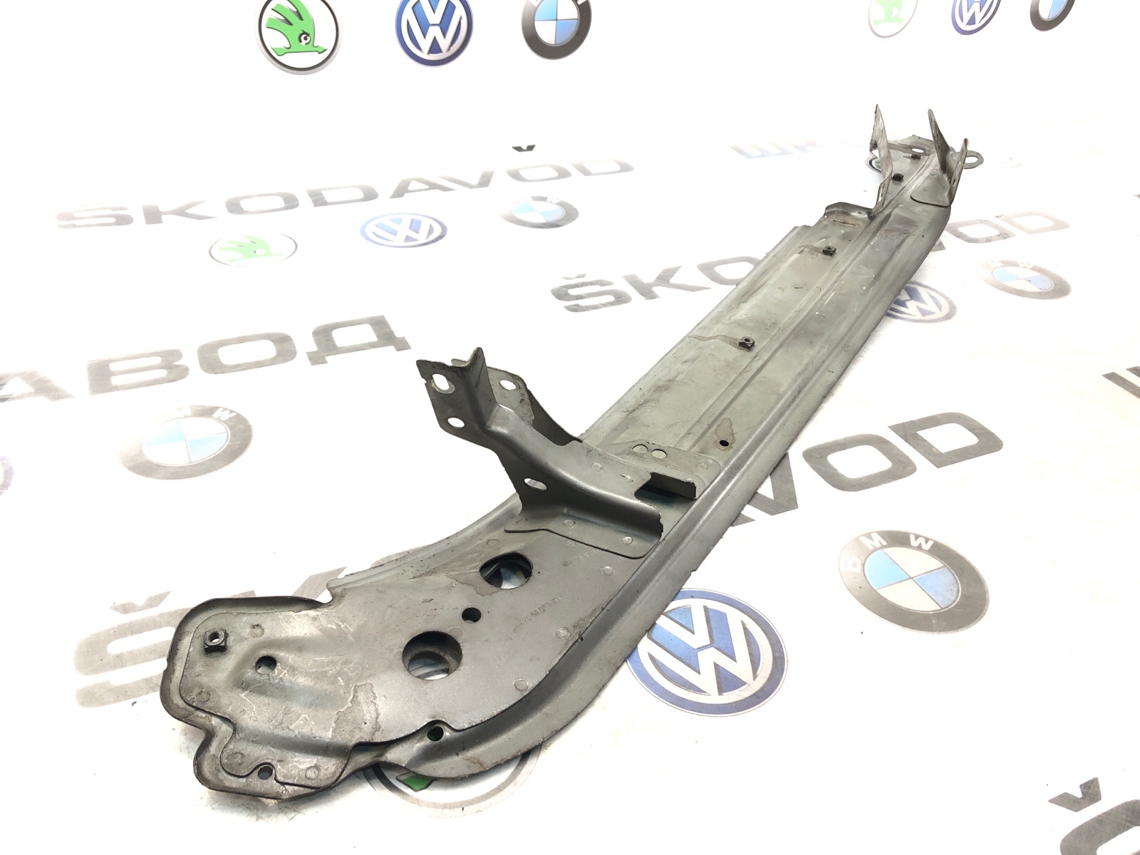 Кронштейн крыла, 1000 рублей, Москва