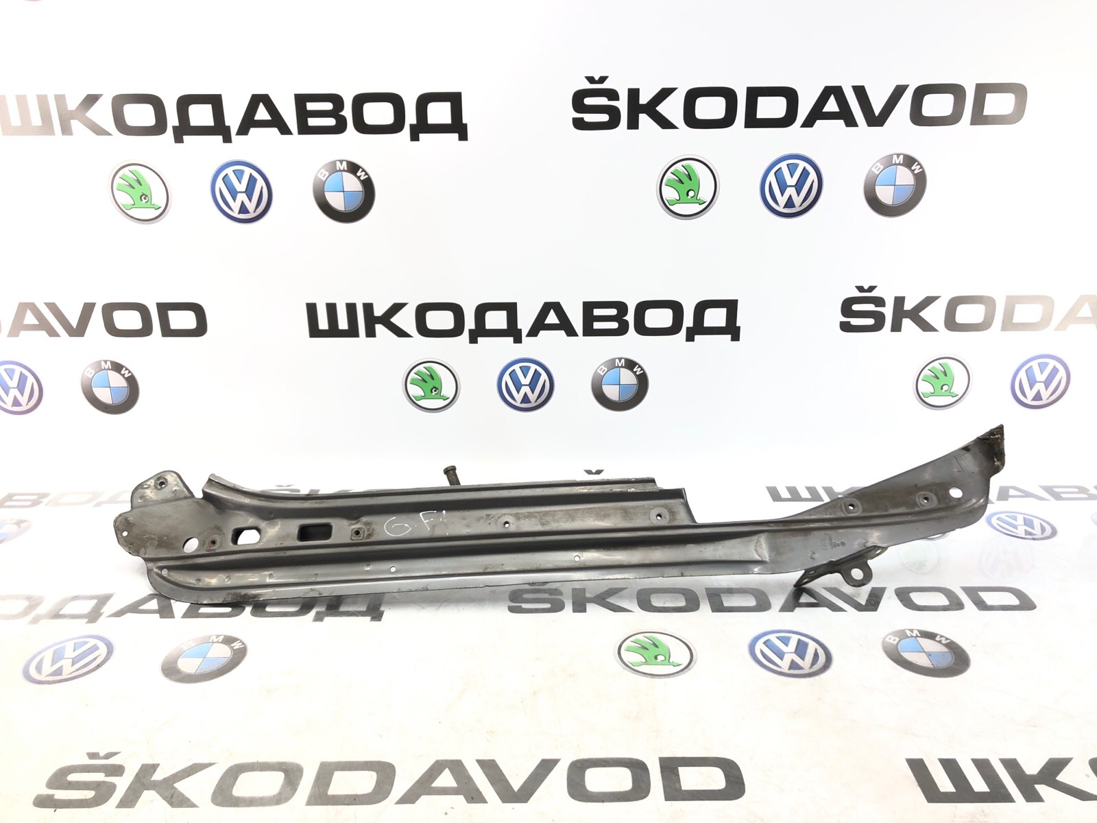 Кронштейн крыла, 1000 рублей, Москва