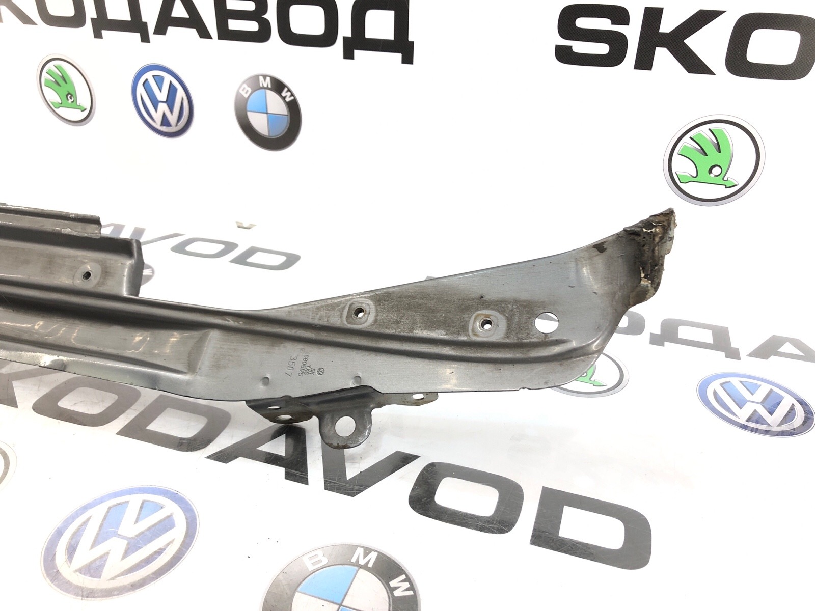 Кронштейн крыла, 1000 рублей, Москва