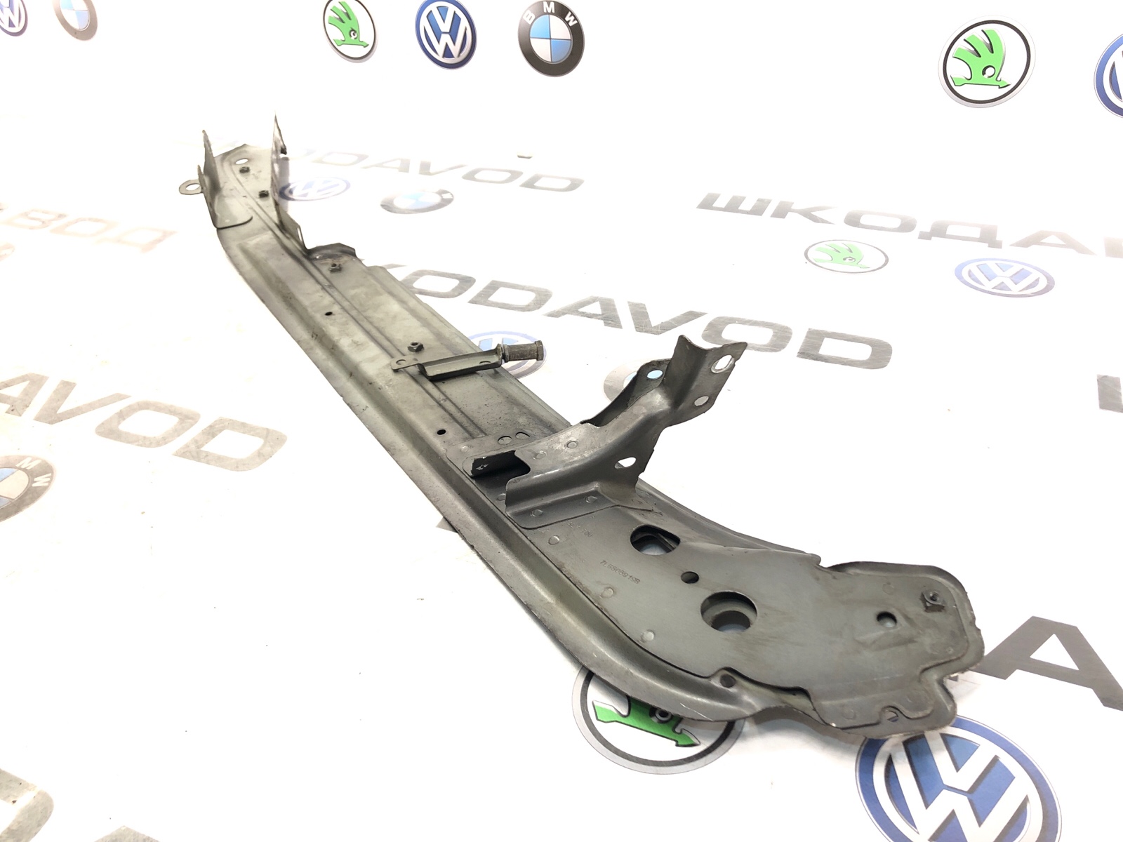 Кронштейн крыла, 1000 рублей, Москва