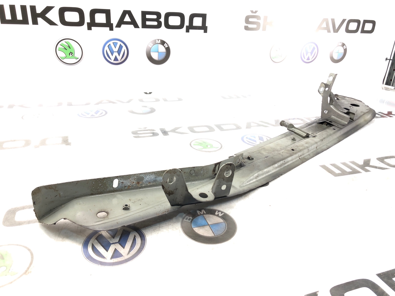 Кронштейн крыла, 1000 рублей, Москва