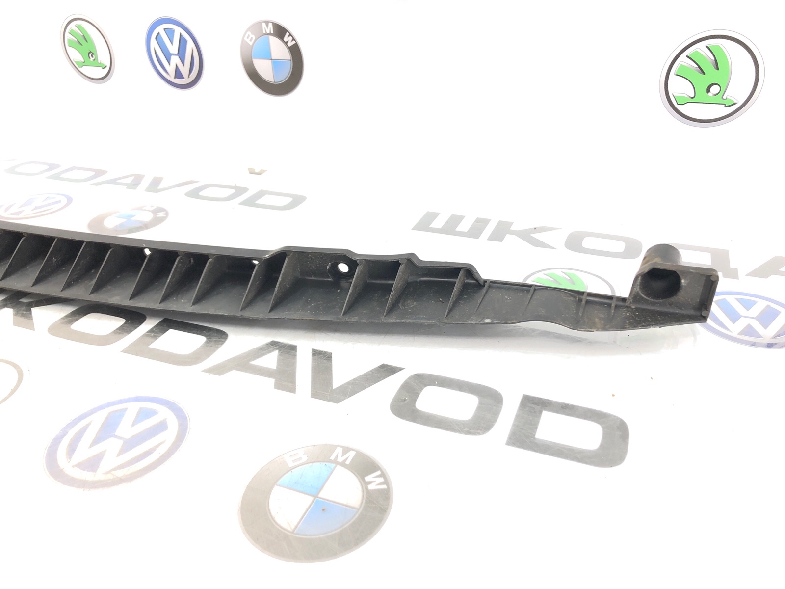 Направляющая бампера, 1500 рублей, Москва