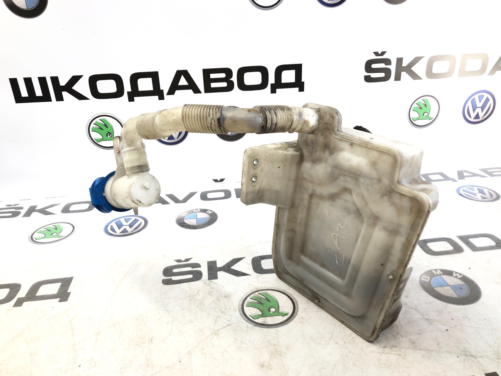 бачок омывателя, 2000 рублей, Москва