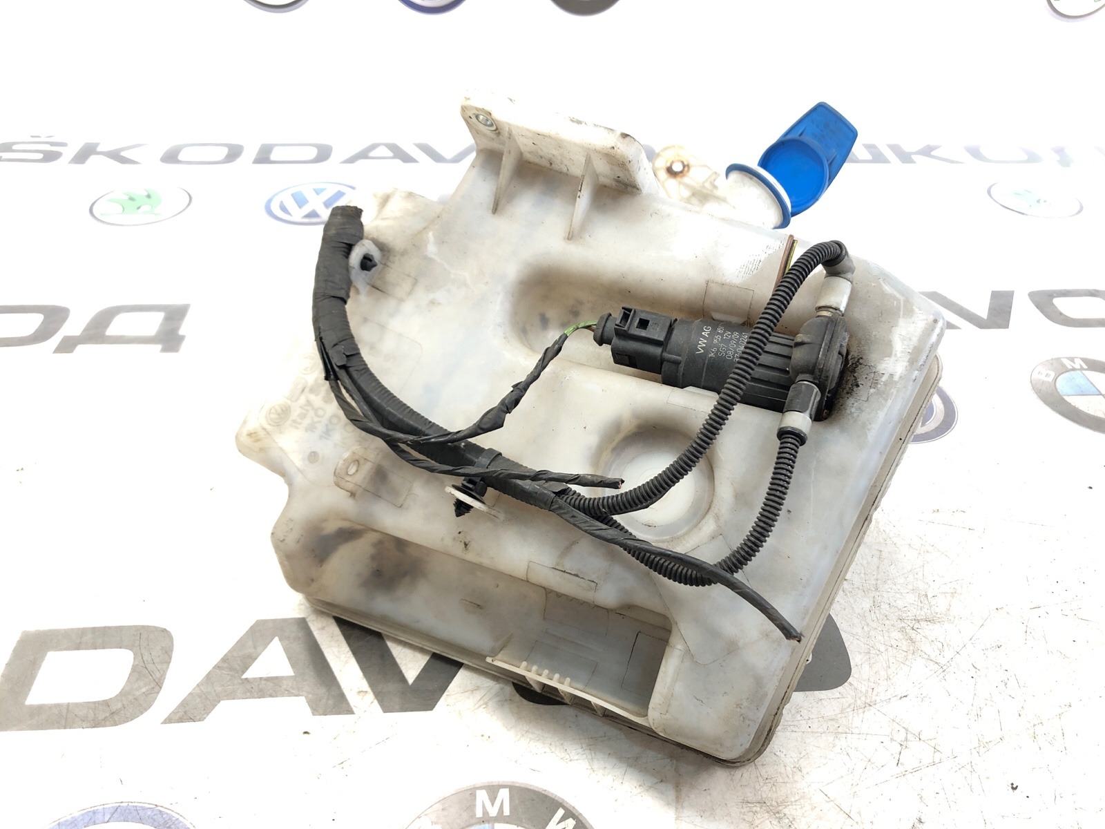 бачок омывателя, 2000 рублей, Москва