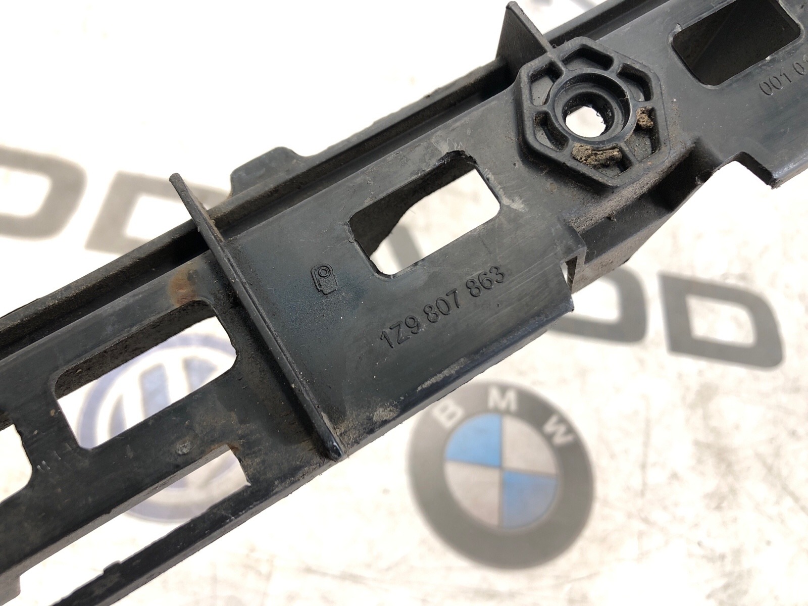 Направляющая бампера, 800 рублей, Москва