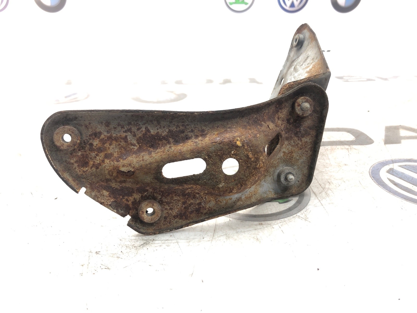 Кронштейн крыла, 2500 рублей, Москва