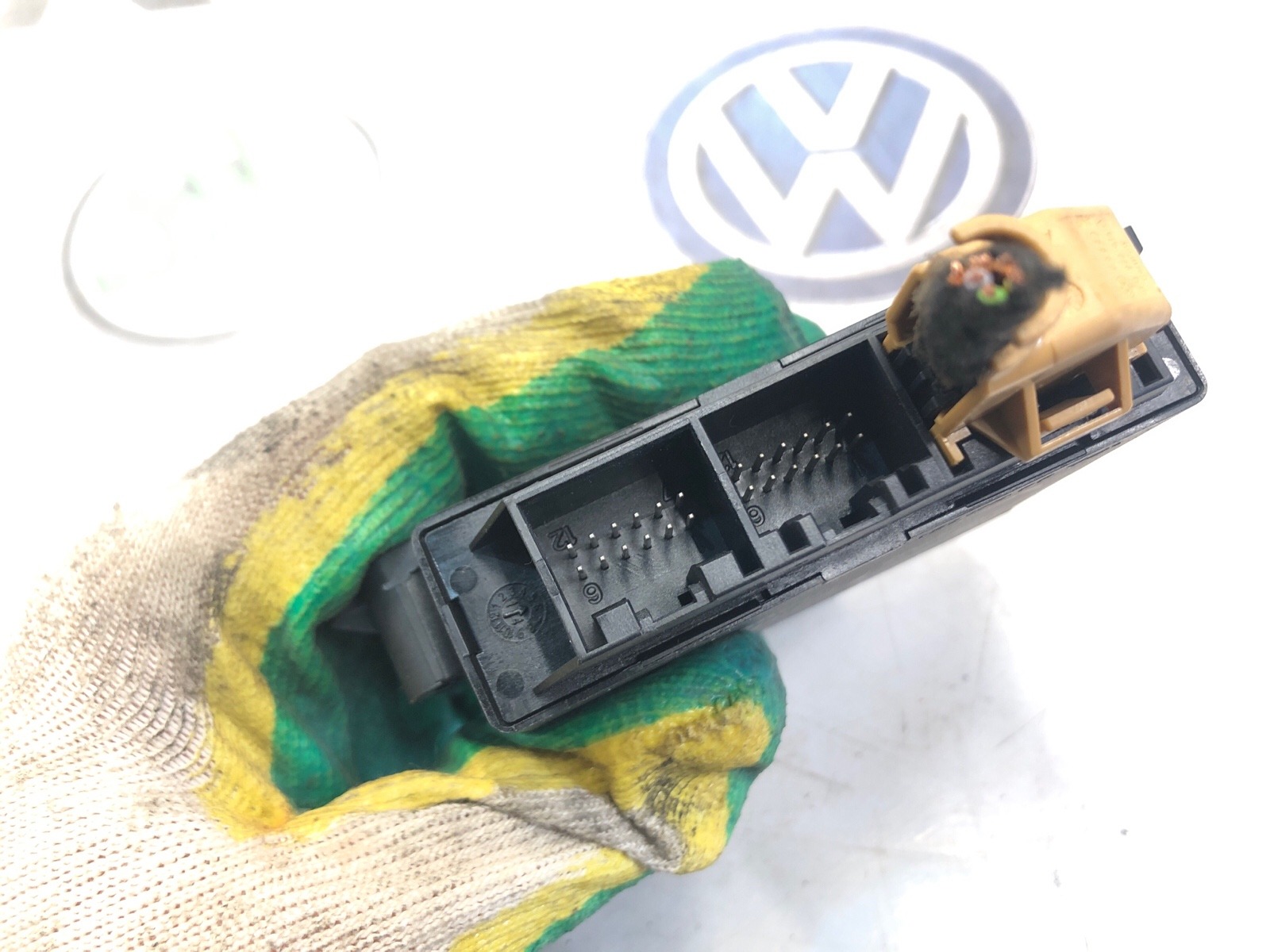 Блок парктроников, 2000 рублей, Москва