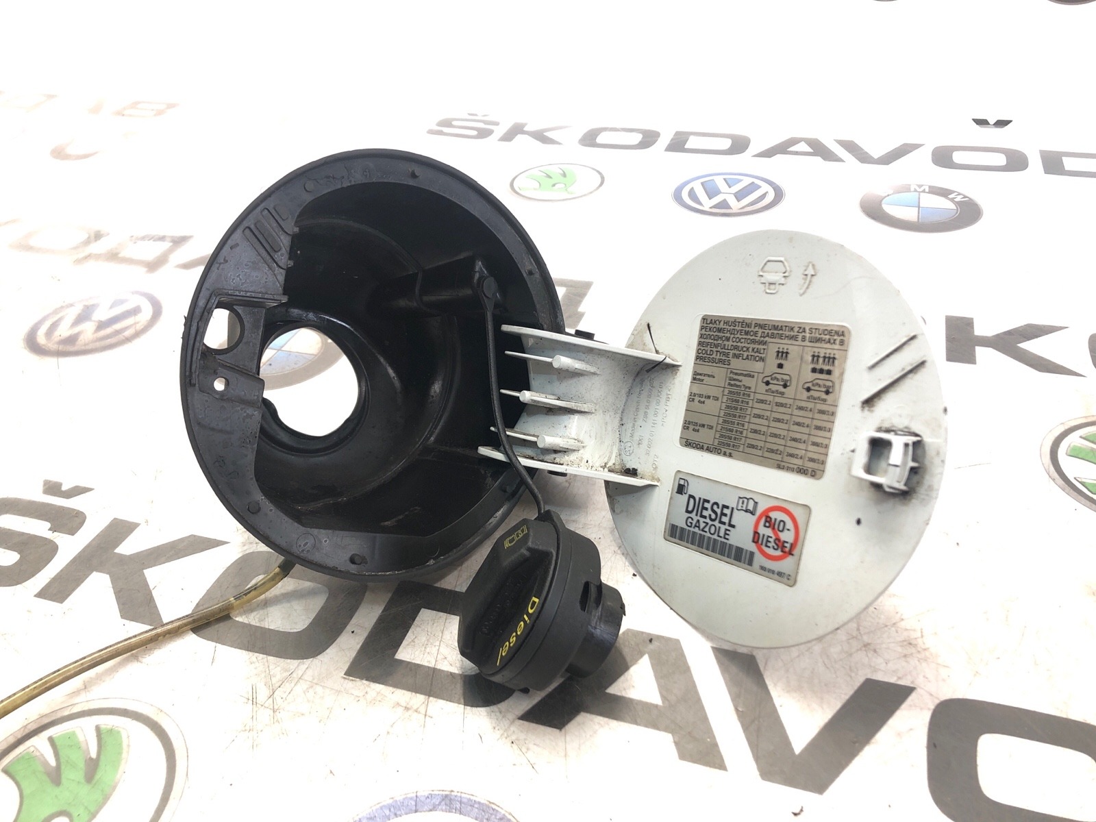 лючок бензобака, 2000 рублей, Москва