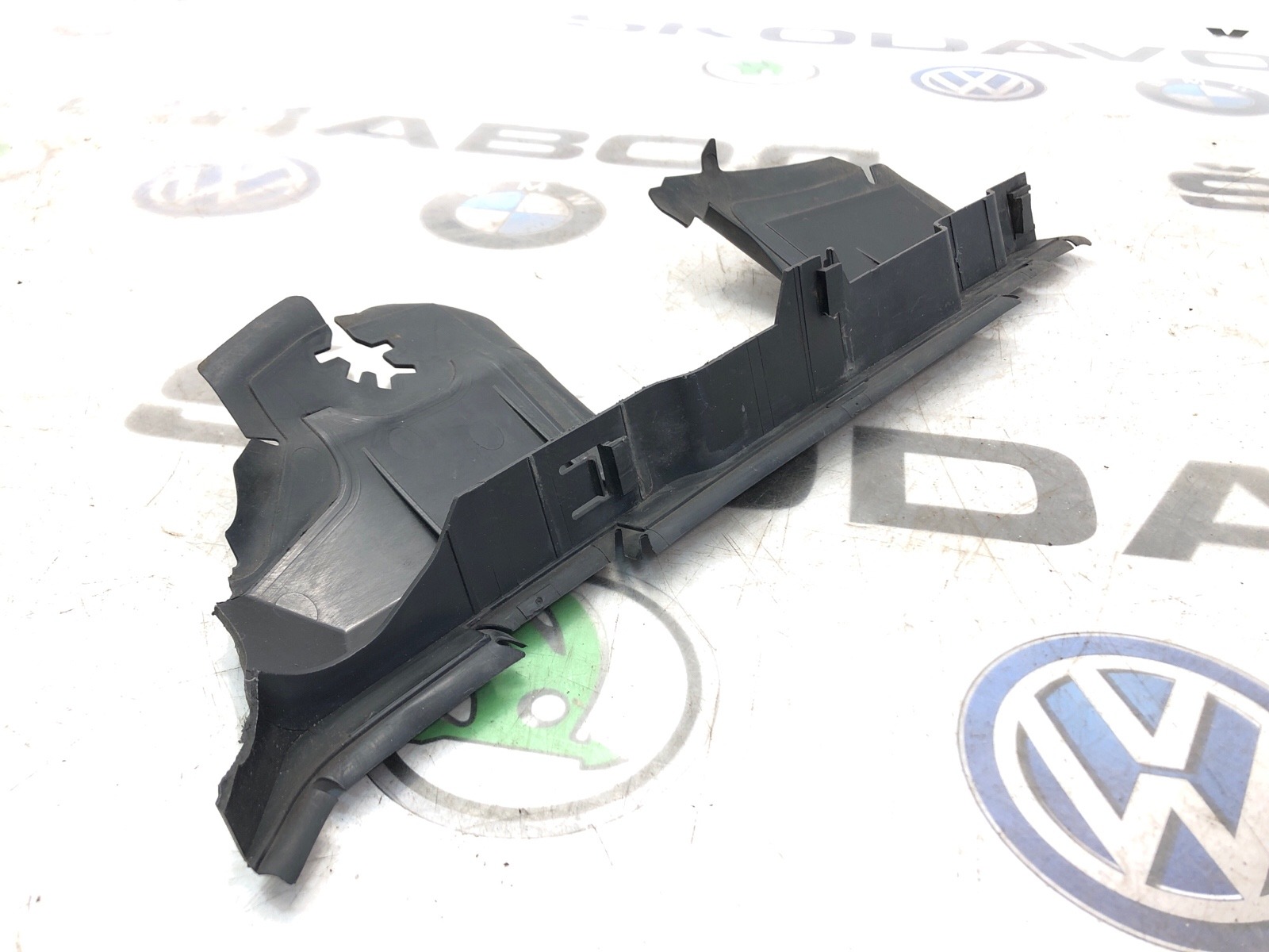 Дефлектор радиатора, 2000 рублей, Москва